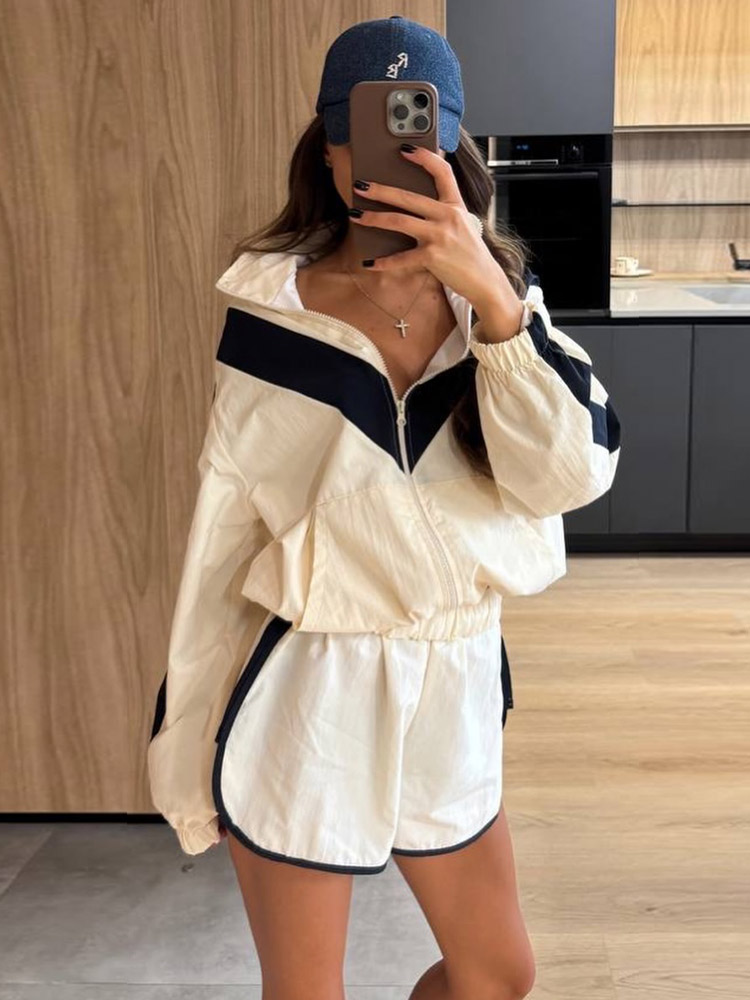 Contrast Shorts Two Piece Set  - огляд і ціна Sewing Jackets