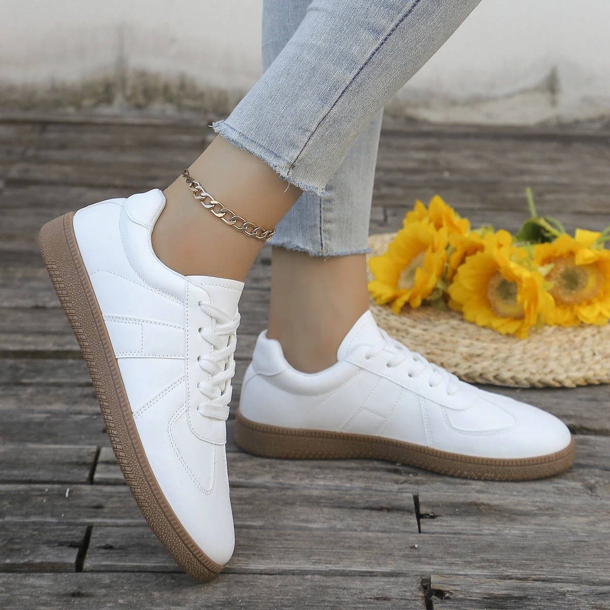 Ladies' casual white sports sh - огляд і ціна Sewing Cloth